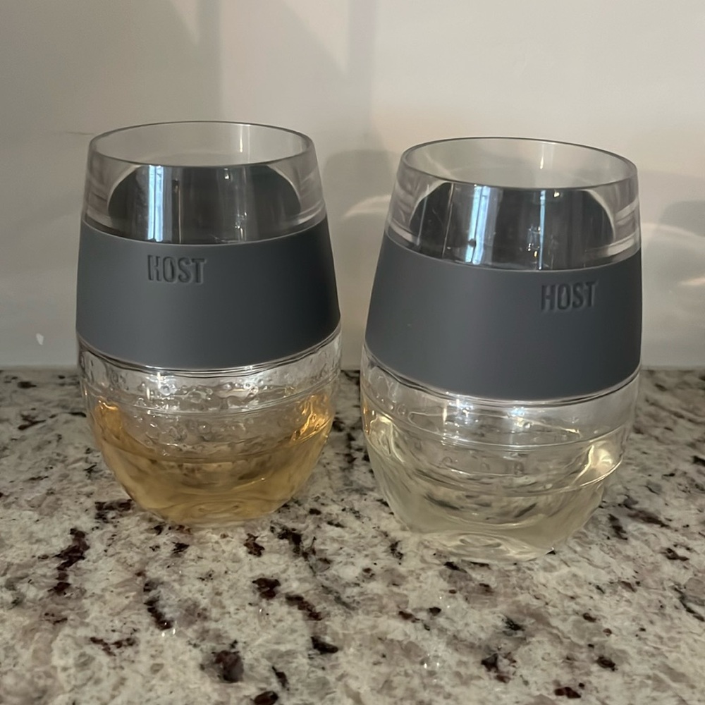 2 HOST  chill wine glasses